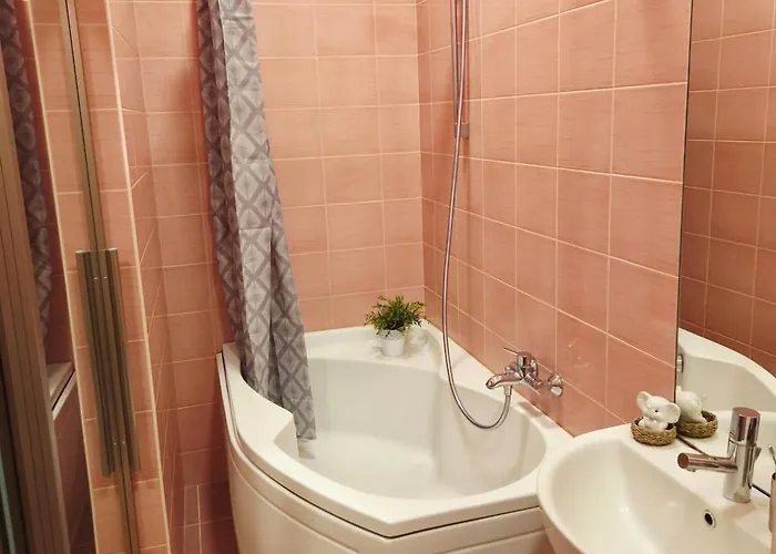 Cozy Fryko Era - 1929, 2 Double Beds *